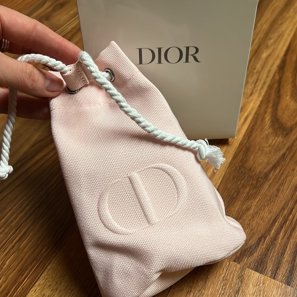 Dior drawstring makeup pouch. - Picture 2 of 5